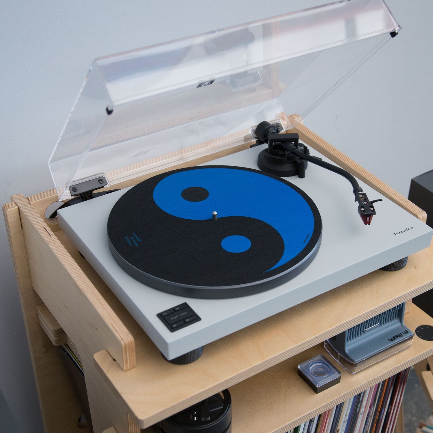 Dr. Suzuki Record Mat (Dark Mode)