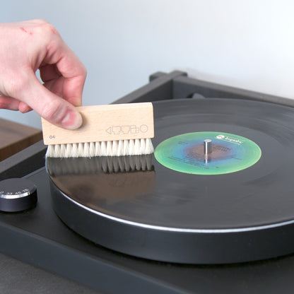 Wet+Dry Goat Hair Vinyl Record Brush